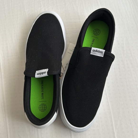 NEW Slip on Adidas | Size 8men 9women - Picture 3 of 5